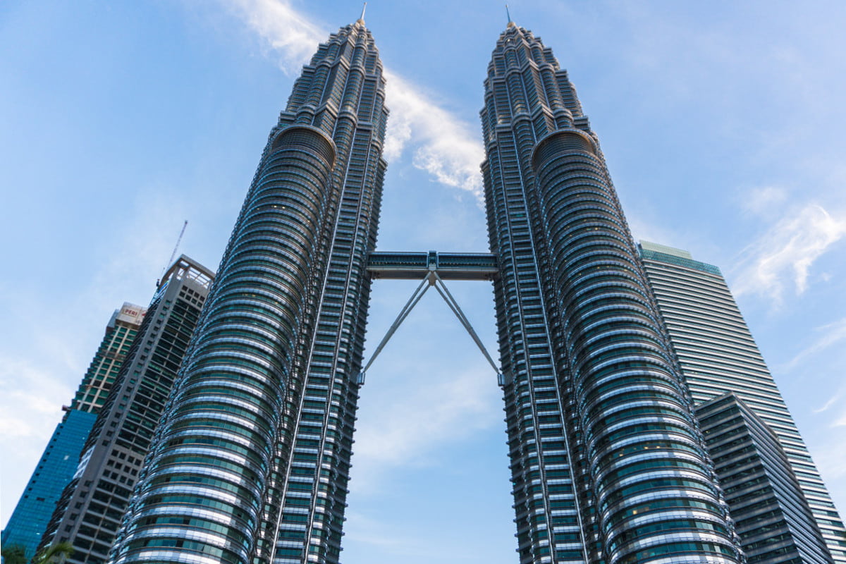 башни близнецы в сингапуре
