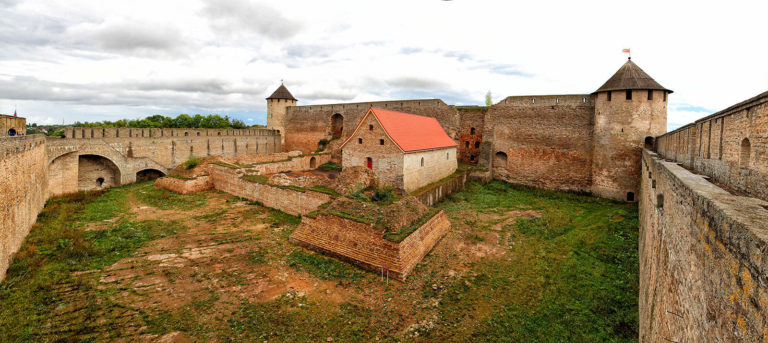 Ивангородская крепость рисунок