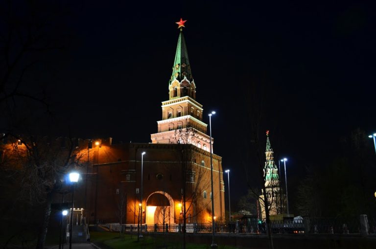 Боровицкая башня московского кремля фото