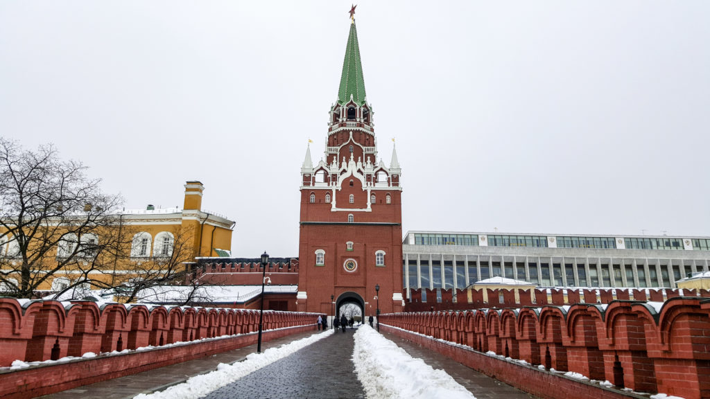 Никольская башня кремля фото