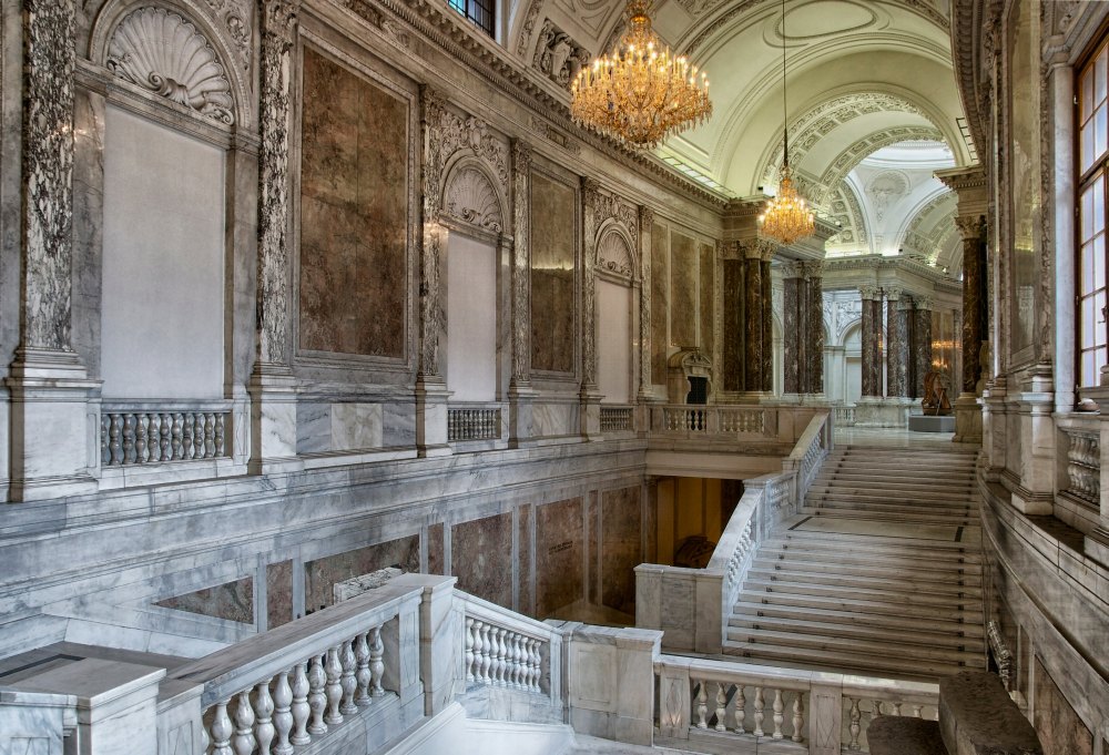 Мраморный дворец в Санкт-Петербурге: история, архитектура и интерьер