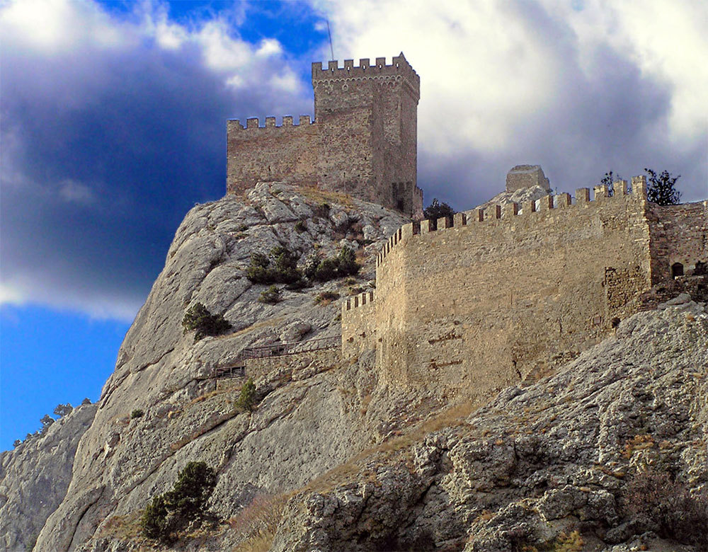 genoese fortress in sudak 5