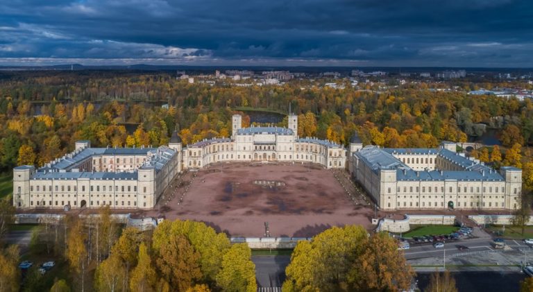 Большой гатчинский дворец фото