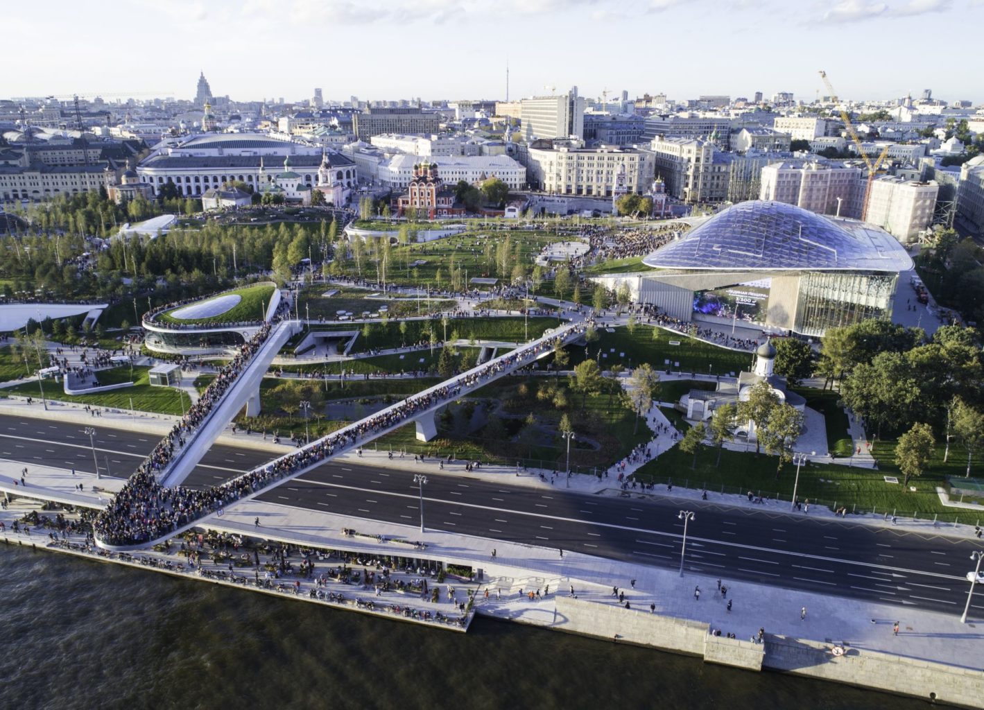 Парящий мост в Москве