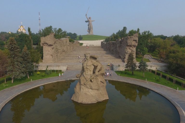 Фото строительство мамаев курган