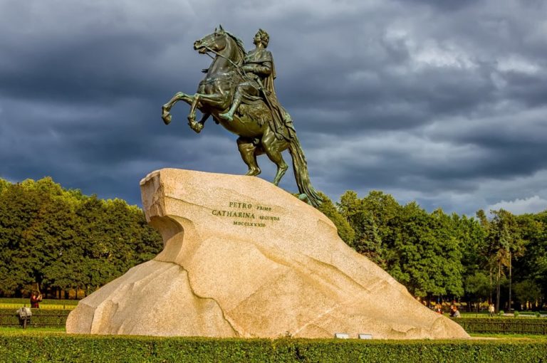 Нарисовать памятник петру 1 в санкт петербурге