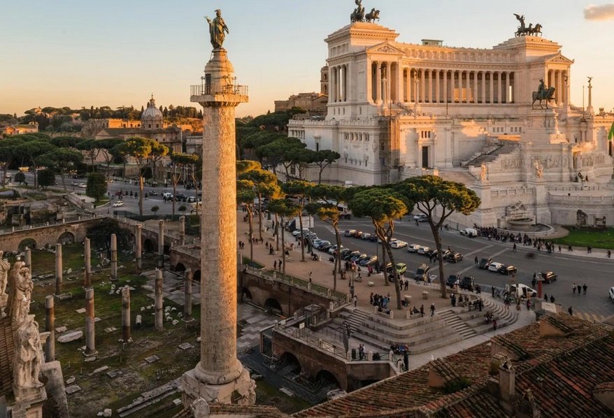 Колонна императора Траяна в Риме