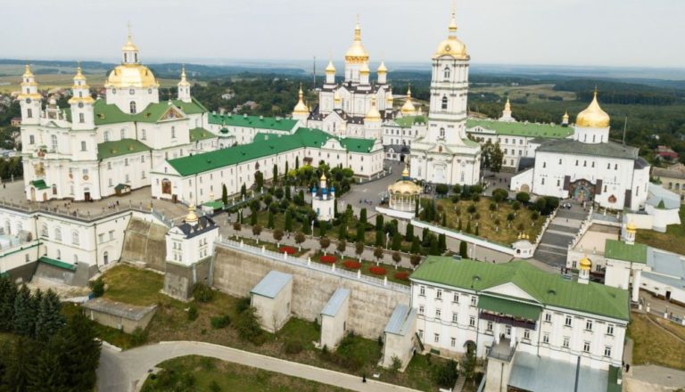 Фото почаевской лавры в украине