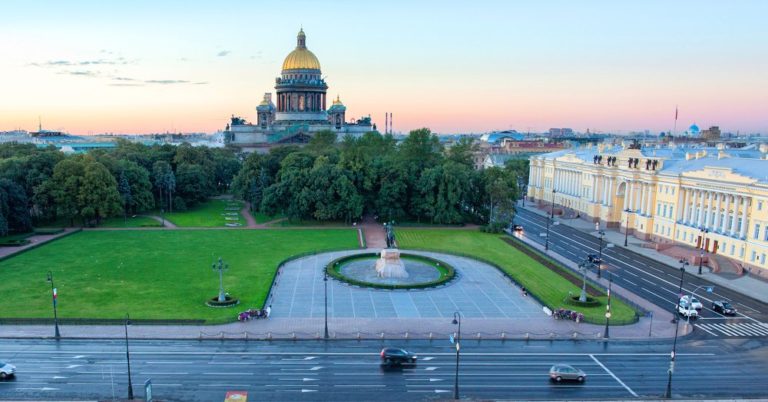 Площадь конституции фото спб