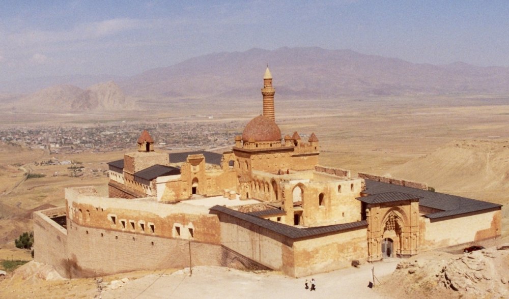 bayazet fortress history facts 1