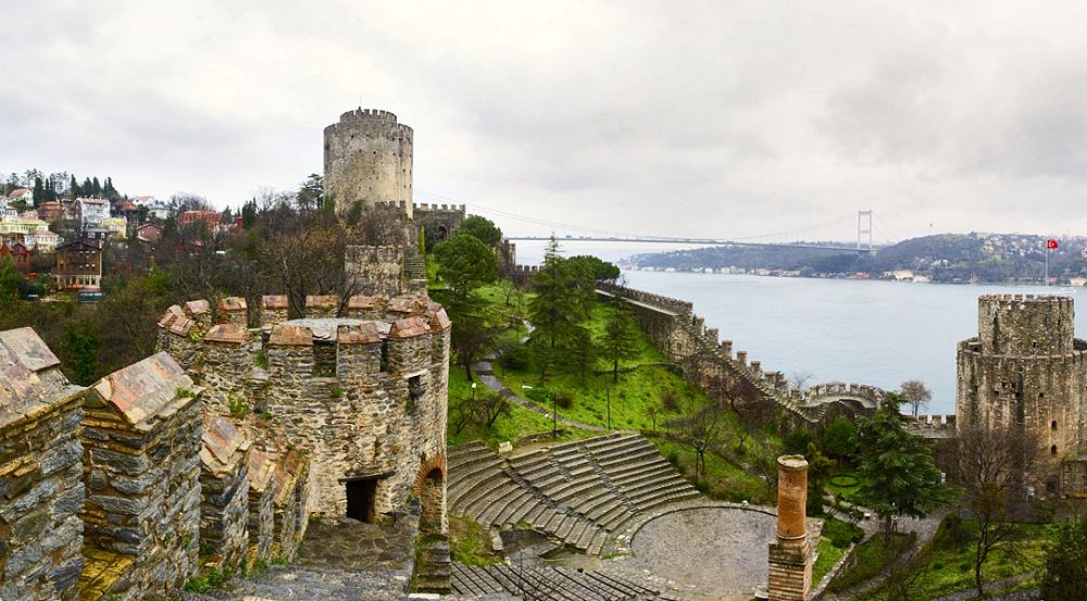 Крепость на берегу Босфора
