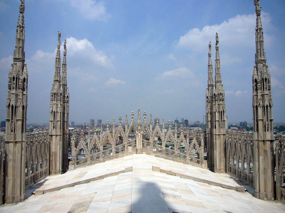 На крыше собора