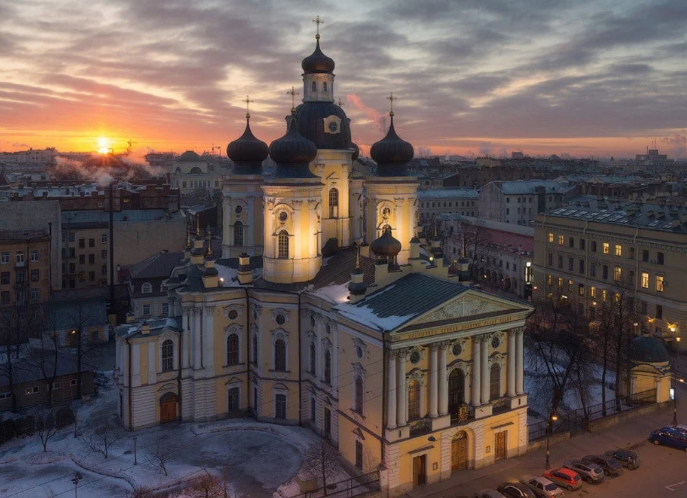 В год 1000-летия Крещения Руси церковь восстановили
